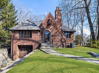 55 Henry St, Scarsdale, NY 10583