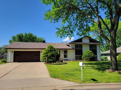 8142 Homestead Ave S, Cottage Grove, MN, 55016
