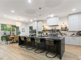 42 Carolina Cherry Dr, Las Vegas, NV 89141