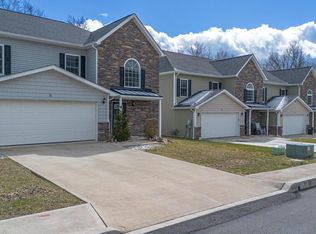 21 Maria Dr, Hanover Township, PA 18706