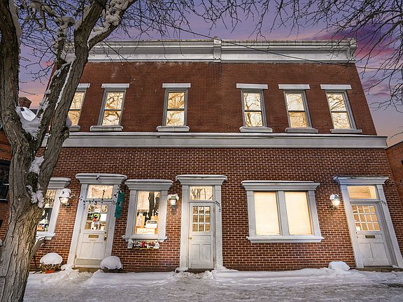 2nd image of 222 Trowbridge St #3