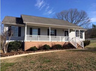 80 Swan Dr, Rock Spring, GA 30739