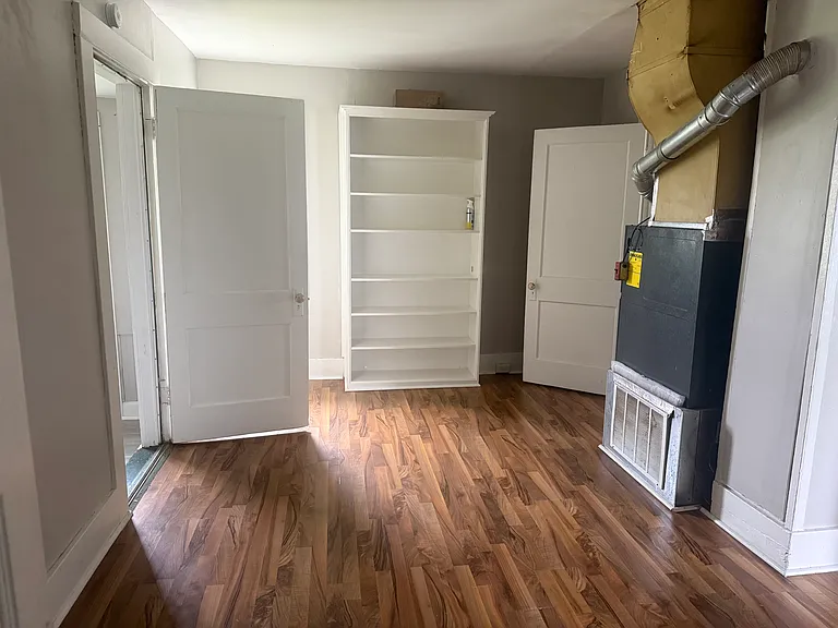 211 Line Ave — Photo 9