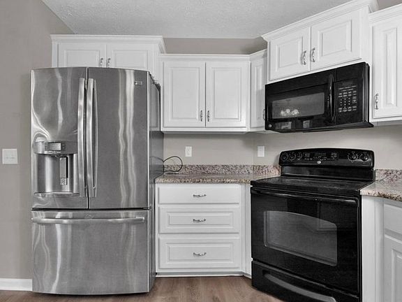 2nd image of 1931 Sunshine Ct