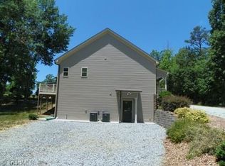 254 J Bar D Ln #B, High Pt, NC 27265