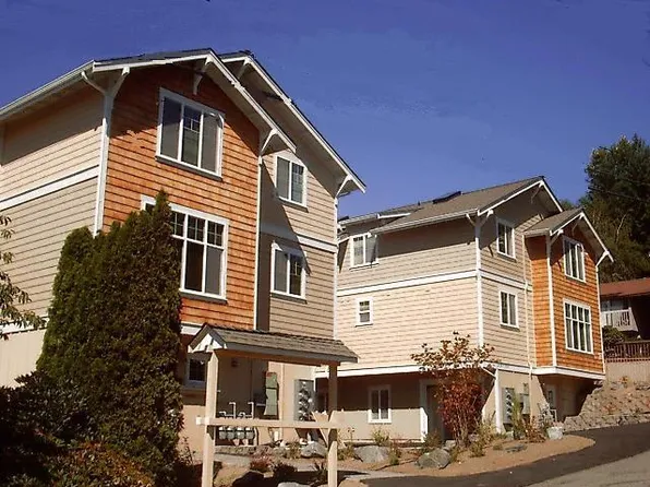 12838 SE 40th Ln, Bellevue, WA 98006