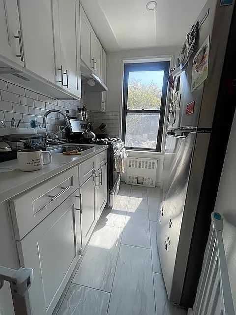 1st image of 453 17th St Floor 2