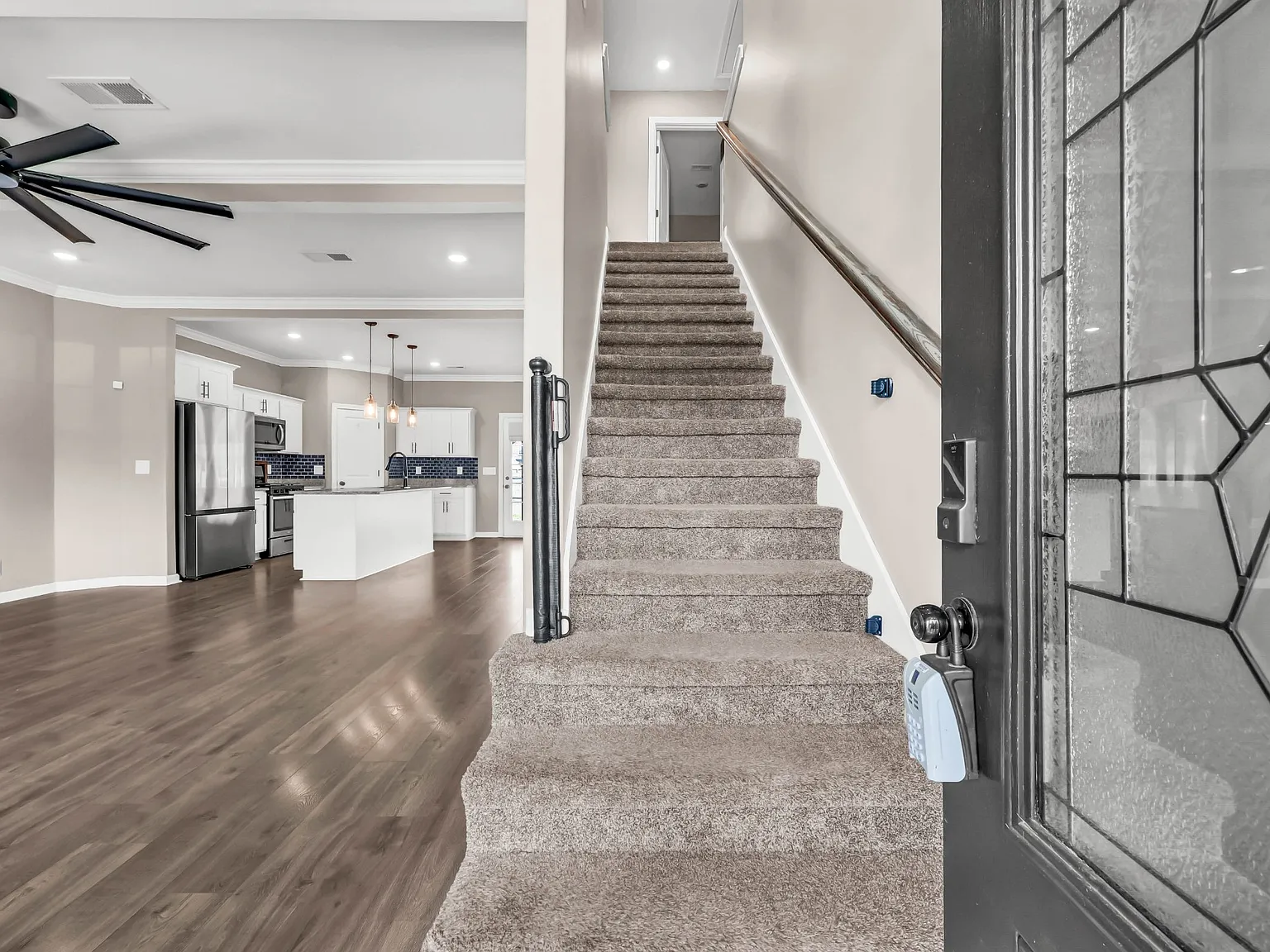 4 bed, 2725 sqft, $2,600 — Photo 3