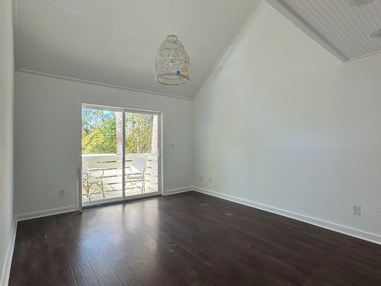 2 bed, 1165 sqft, $2,700 — Photo 4