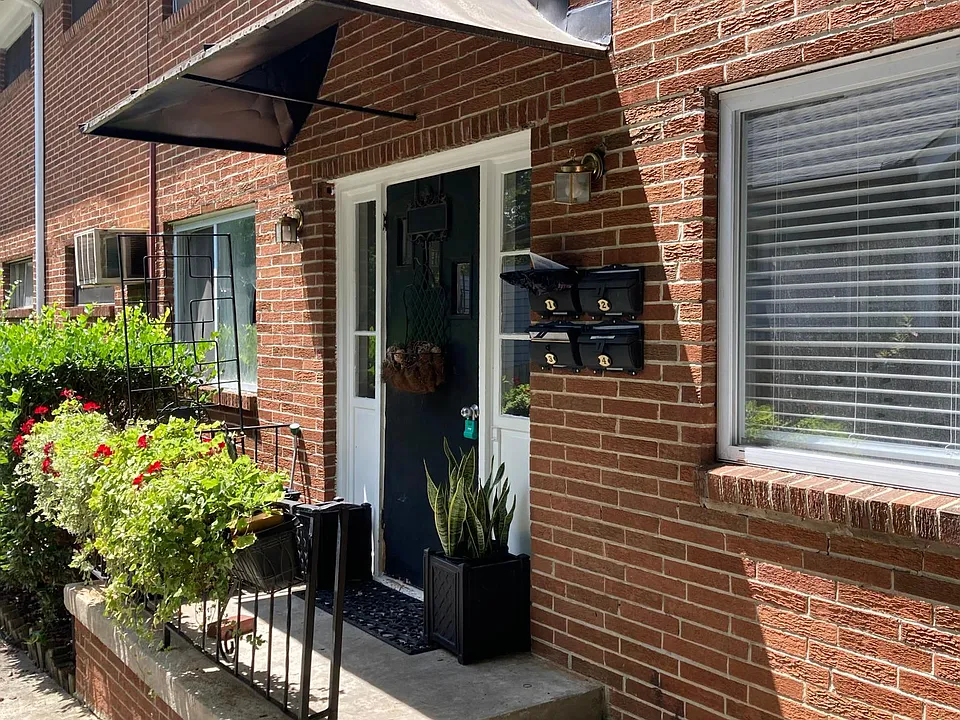 765 Saint Charles Ave NE #3