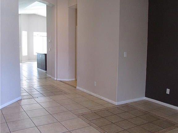 2nd image of 5009 Tropical Knoll Ct