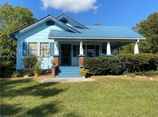 9825 Traphill Rd, Traphill, NC 28685