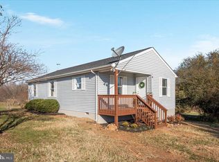 8144 Mangum Ct, Warrenton, VA 20186