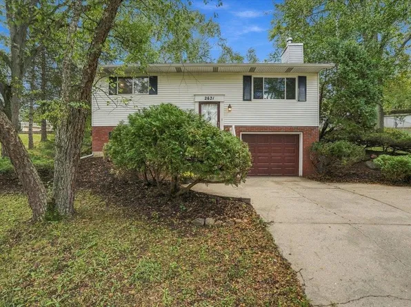 2621 Mission Cir, Madison, WI 53713