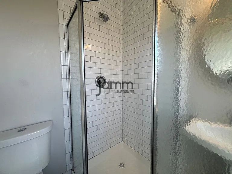 1960 W 65th St #1956 — Photo 16