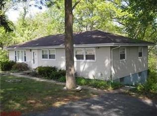 7838 Becker Rd, Saint Louis, MO 63129