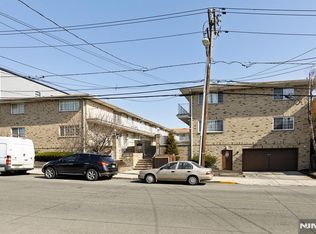 481 Walker St APT 2F, Fairview, NJ 07022