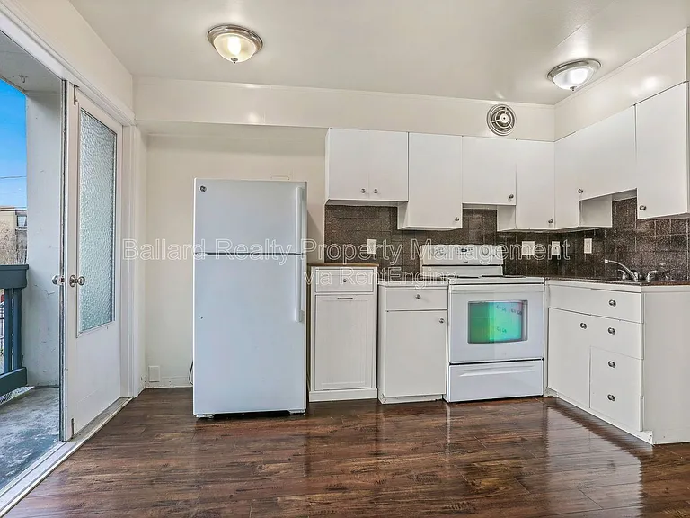 9030 Greenwood Ave N #106 — Photo 7