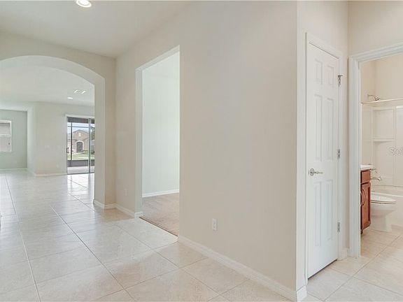 3rd image of 1009 Salamanca Pl