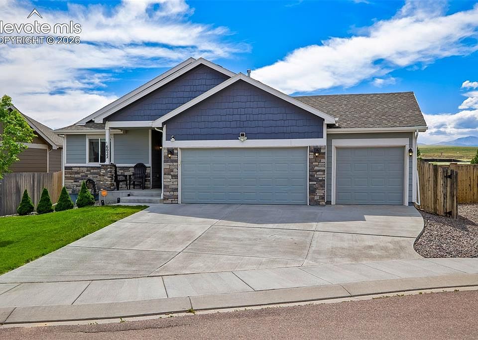 1st image of 6022 Meadowbank Ln