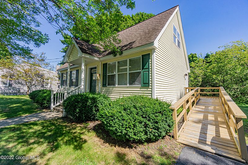 2nd image of 568 Lower Allen Street