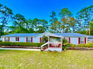 129 CRYSTAL LAKE Drive, Melrose, FL 32666