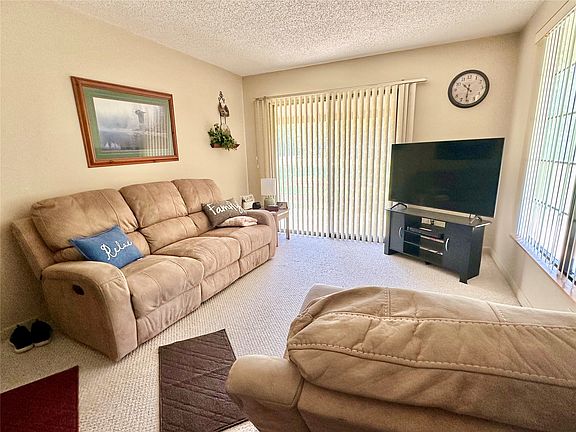 3rd image of 29845 Mulberry Landing Rd W