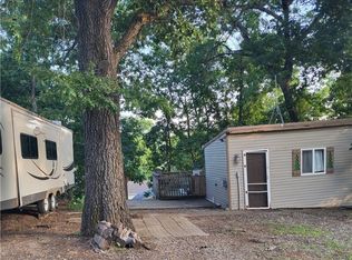 110 Bramble Dr, Montezuma, IA 50171