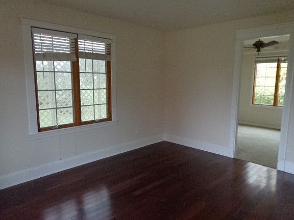 2nd image of 1200 Morraine Dr
