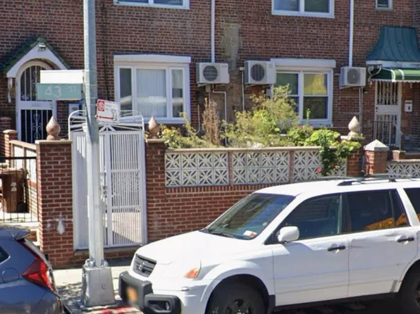 50-32 43 Street #2 Family, Woodside, NY 11377