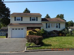 65 Washington St, Clark, NJ 07066
