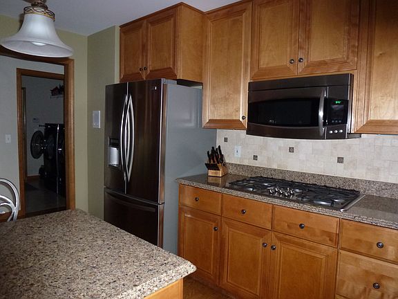 2nd image of 510 Pottawatomie Trl