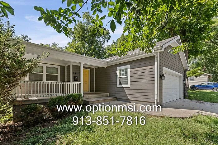 3 bed, 3.0 bath, 2100 sqft, $2,395 — Photo 2