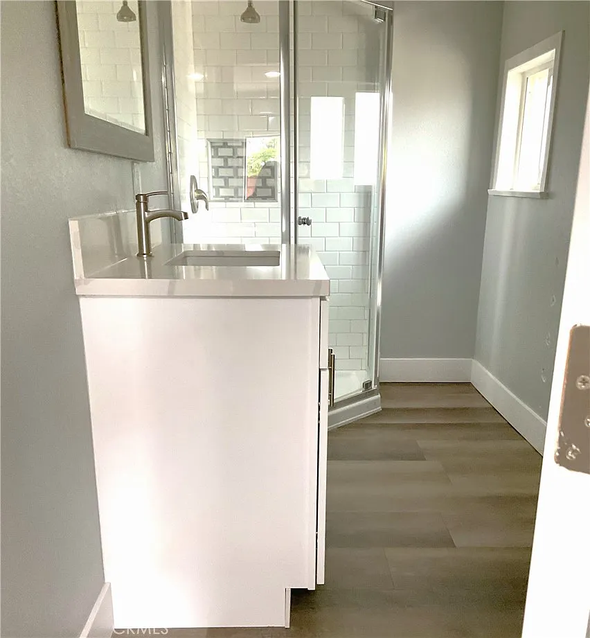 Studio, 420 sqft, $1,200 — Photo 3