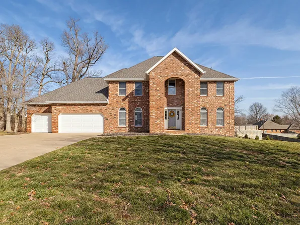 1920 S Brittany Place, Springfield, MO 65809