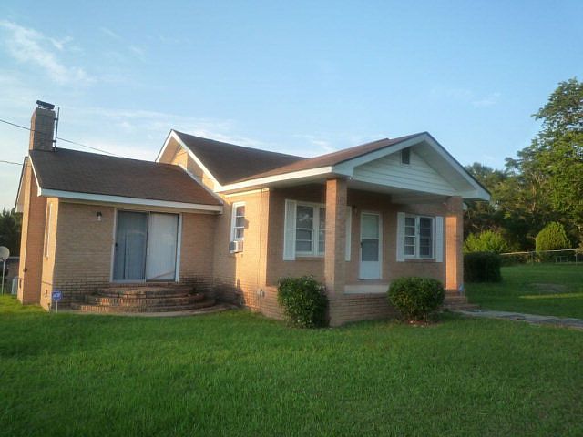 2nd image of 856 Moncks Corner Rd