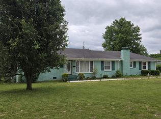209 Hawkins Ave, Gallatin, TN 37066