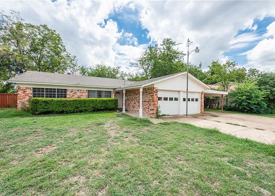 1st image of 721 Meadowlark Cir