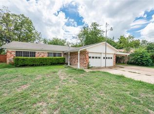 721 Meadowlark Cir, Crowley, TX 76036