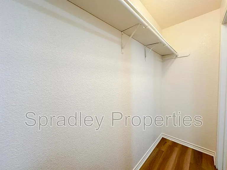 117 Lacey Lou Ln — Photo 9