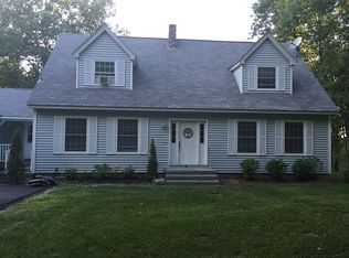 22 Upper Oak Point Rd, Winterport, ME 04496