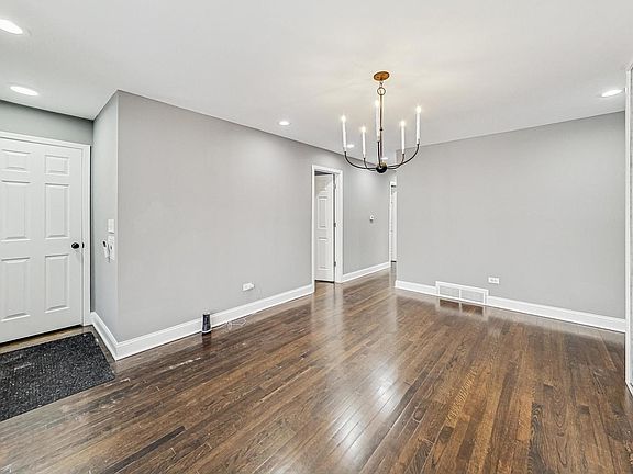3rd image of 7504 S Wentworth Ave