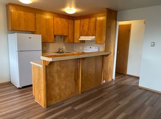 518 N 43rd St APT 4, Seattle, WA 98103