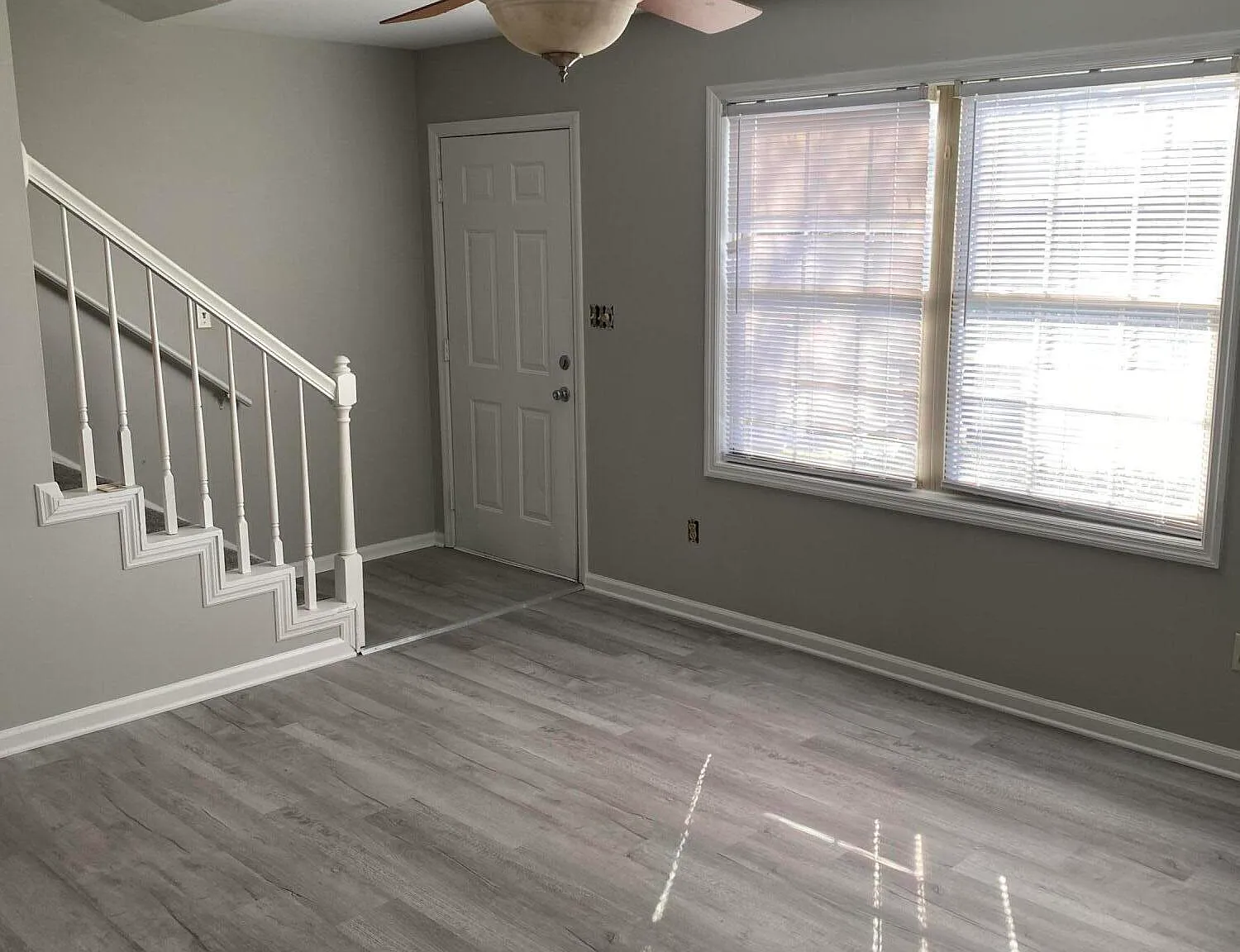 3 bed, 2.5 bath, 1368 sqft, $1,400 — Photo 1
