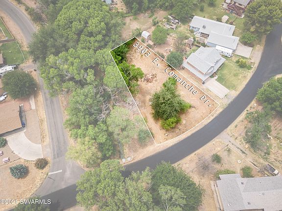 3rd image of 3903 E Comanche Dr
