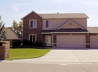 14301 E Twinlake Dr, Wichita, KS 67230