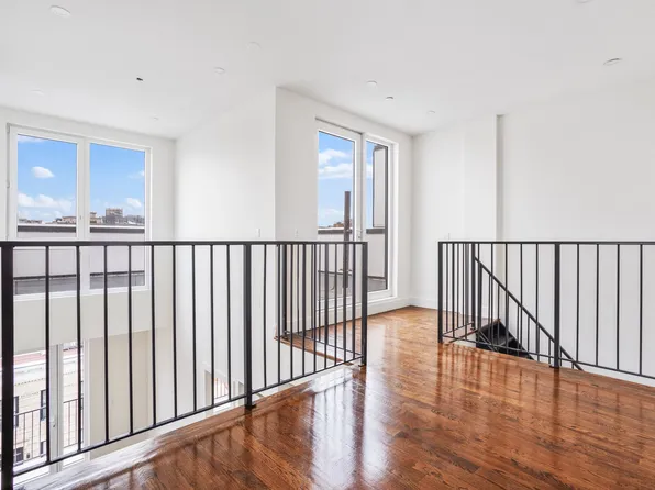 950 Bergen Street image 1 of 11
