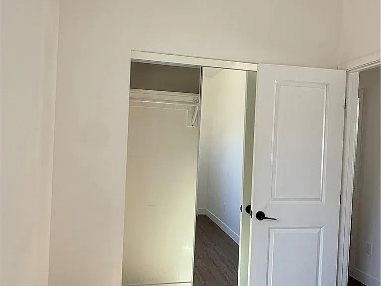 1664 Glen Ave — Photo 28