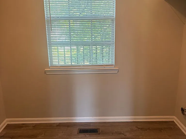 2025 Brewster Rd — Photo 4