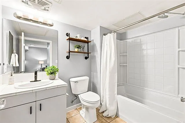 2 bed, 887 sqft, $2,850 — Photo 3